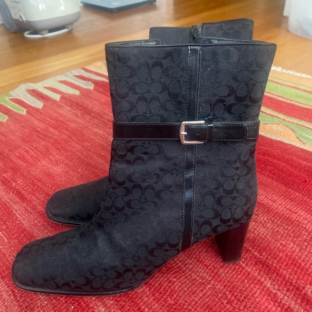 Coach boots